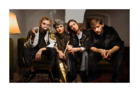 Die Nowak & die Leute aus der Raucherpause